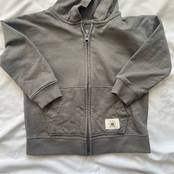 Little Co by Lauren Conrad Gray Kids Zip Up Hoodie Size 18 Months - Picture 3 of 11